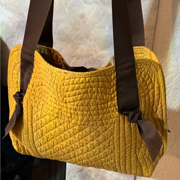 💛 Yellow Quilted Handbag with Red Cherry 🍒 Bag Charm (NWOT) - Picture 8 of 14